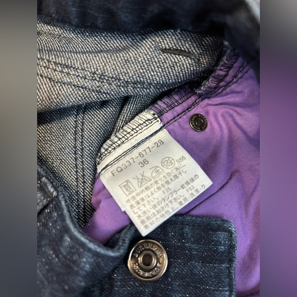 EUC Beautiful BURBERRY London shimmering cropped jeans, SZ 28 - Picture 6 of 10